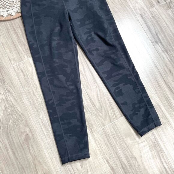 Sweaty Betty Super Sculpt Pocket Camo Leggings In Black Camo Embossed Size M - Picture 6 of 11